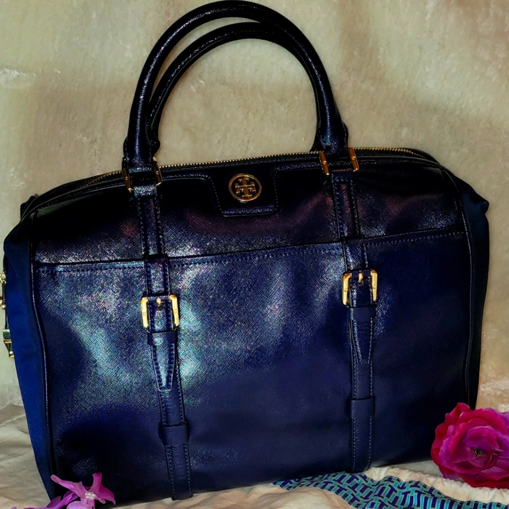 Authentic Tory Burch handbags 👜